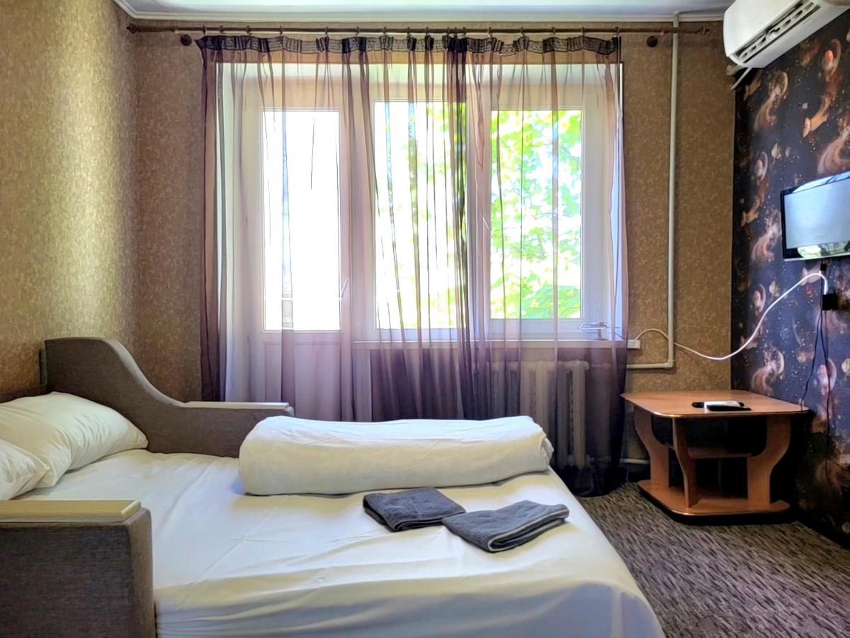 Quartira V Centri: Central Dragomanova Hospital Stay Dnipro Exterior photo