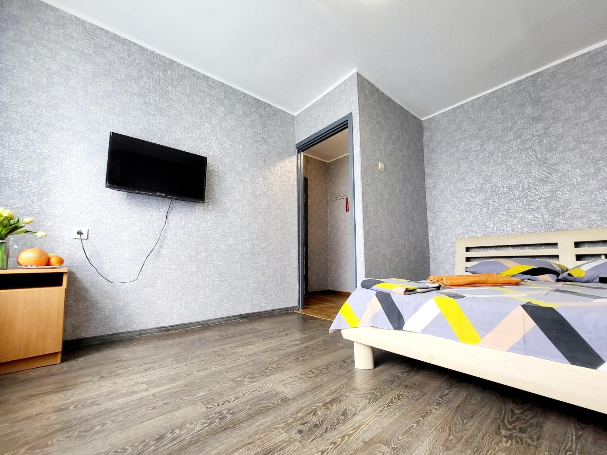 Quartira V Centri: Central Dragomanova Hospital Stay Dnipro Exterior photo
